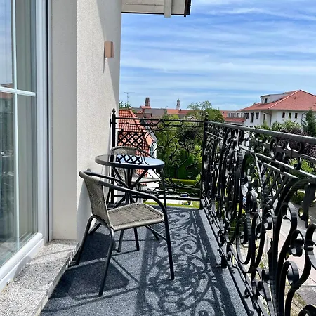 Yuva Homes Am Kurpark - Bright Collection Lägenhet