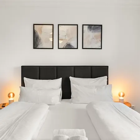 Yuva Homes Am Kurpark - Bright Collection شقة